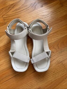 Vince Women's Sporty Sandals